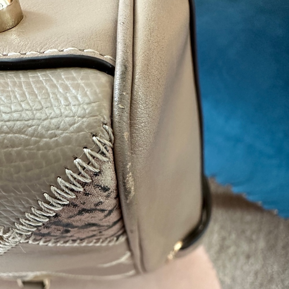 Coach Handbag in Lamb Skin Leather - Picture 14 of 16